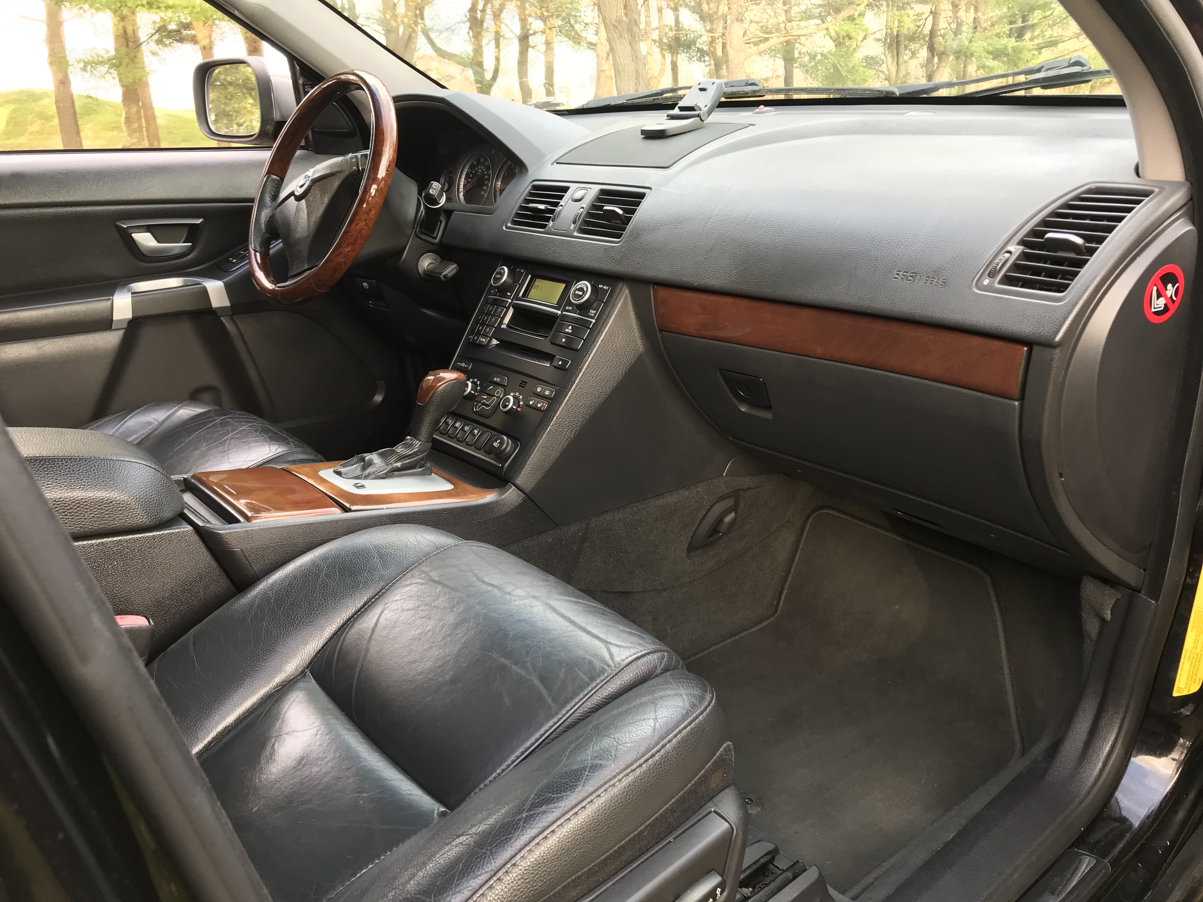 2008 Volvo One Owner XC90 V8 92K with Third Row Seating — photo 39